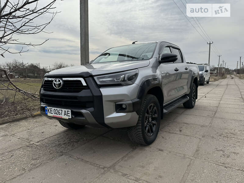 2020 toyota hilux