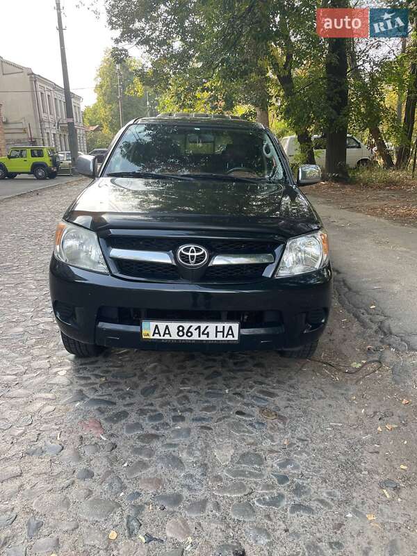 2008 toyota hilux