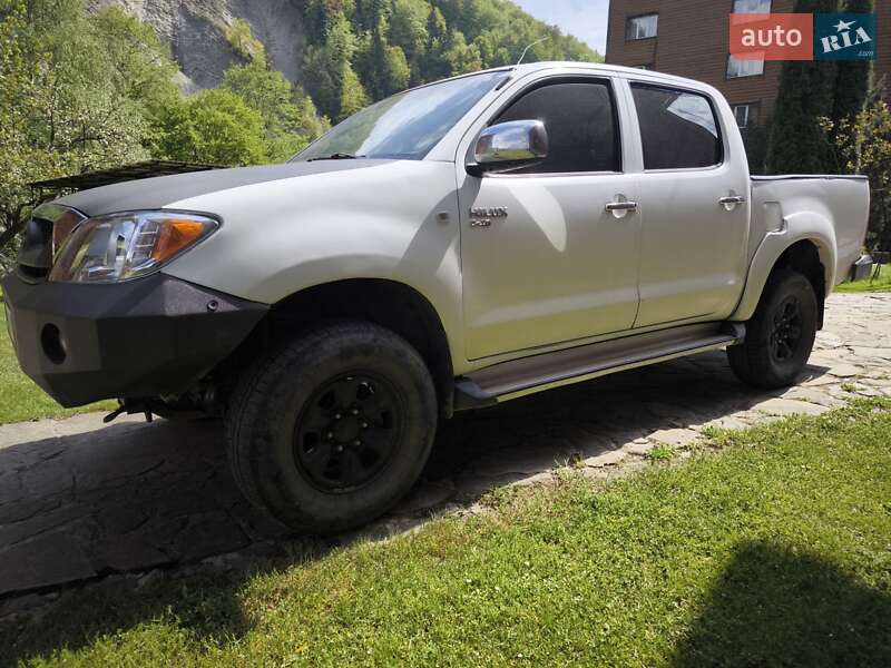 2007 toyota hilux