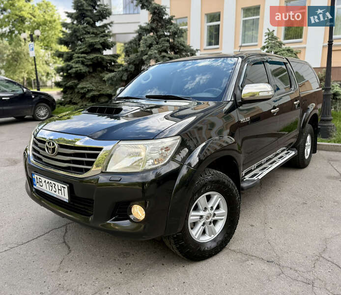 2012 toyota hilux