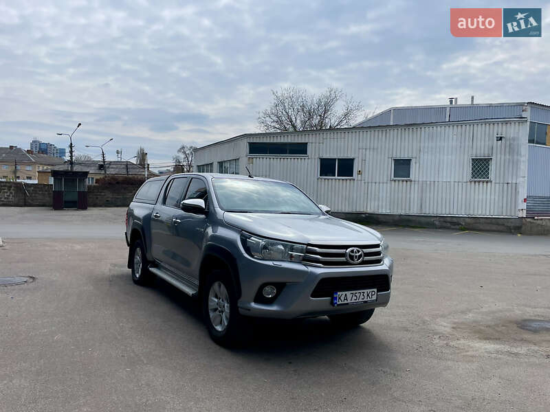 2018 toyota hilux
