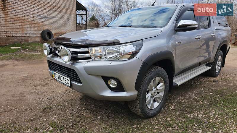 2016 toyota hilux