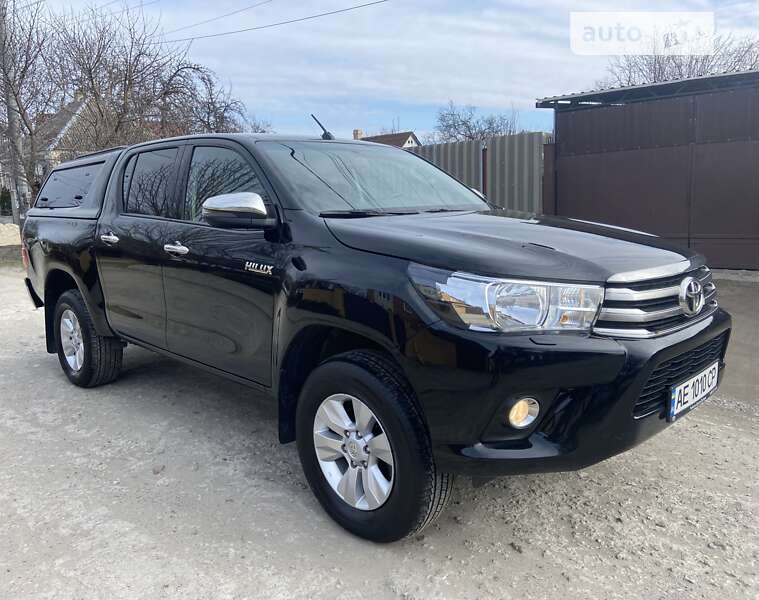 2019 toyota hilux