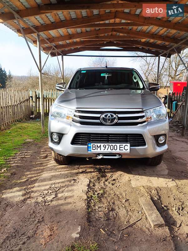 2017 toyota hilux