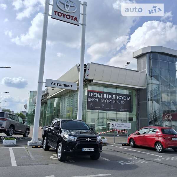 2019 toyota hilux