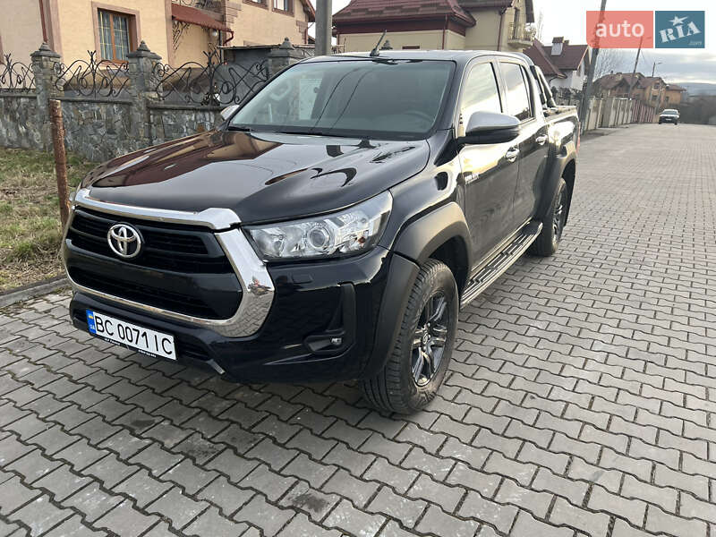 2020 toyota hilux