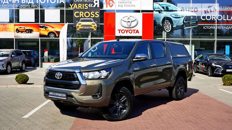 2021 toyota hilux
