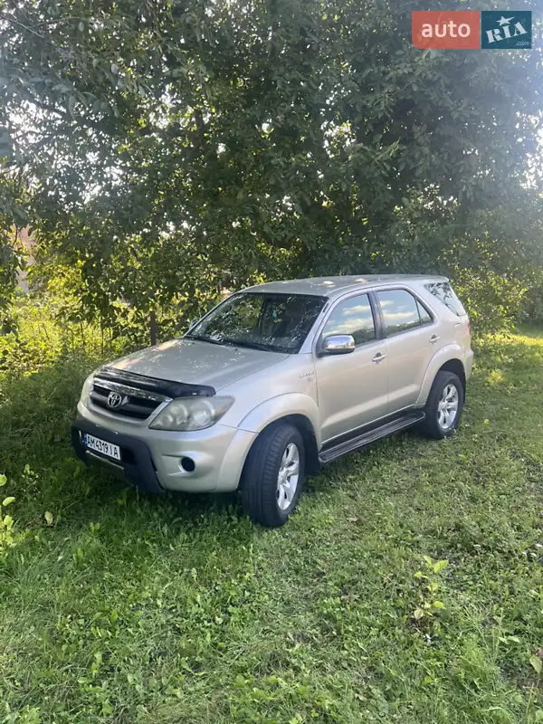 2006 toyota fortuner