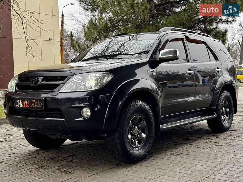 2007 toyota fortuner