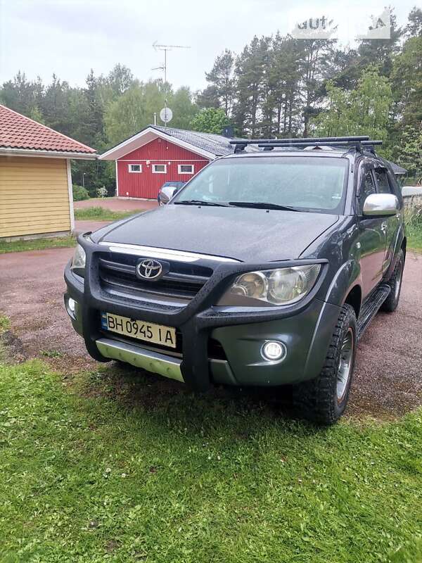 2006 toyota fortuner
