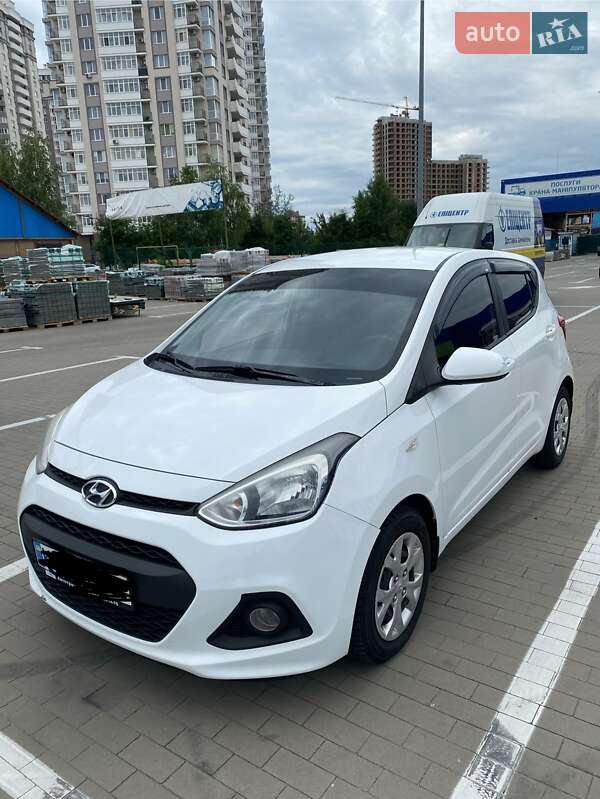 2015 hyundai i10