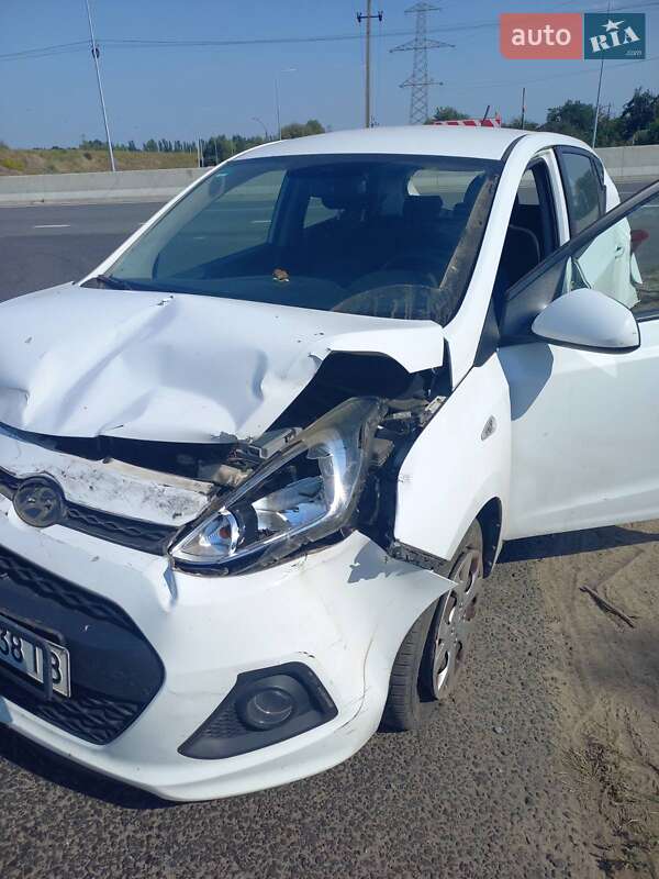 2015 hyundai i10