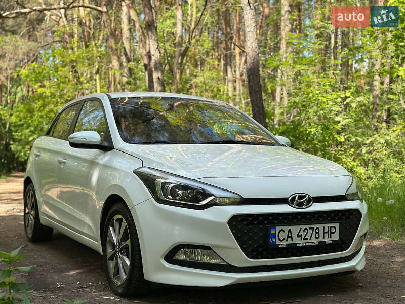 2015 hyundai i20