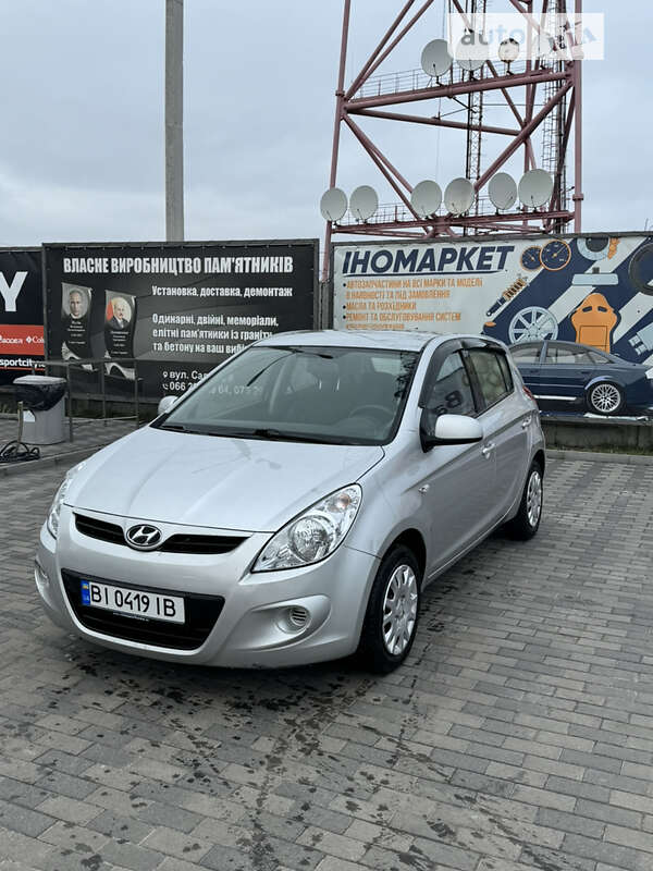 2011 hyundai i20