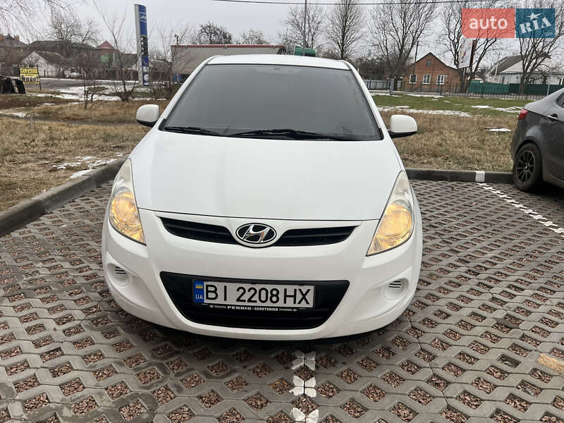 2011 hyundai i20