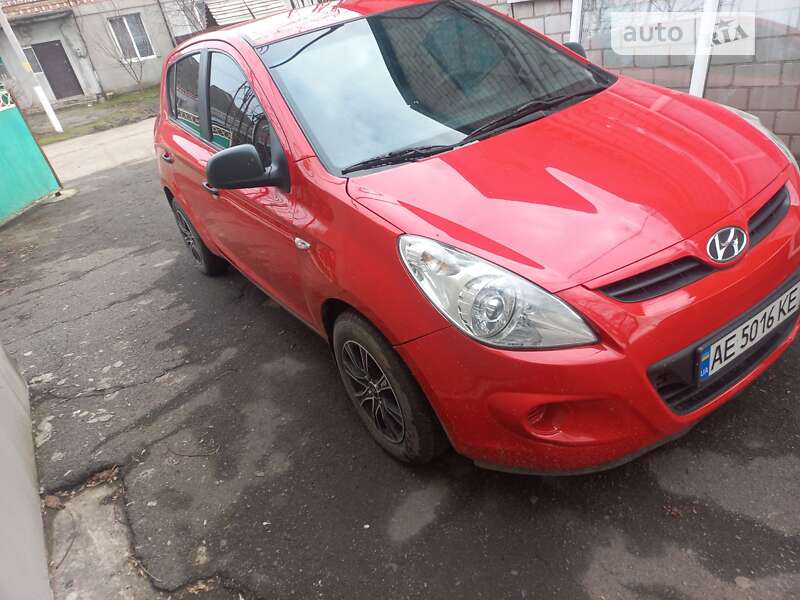 2011 hyundai i20