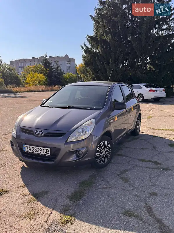 2011 hyundai i20