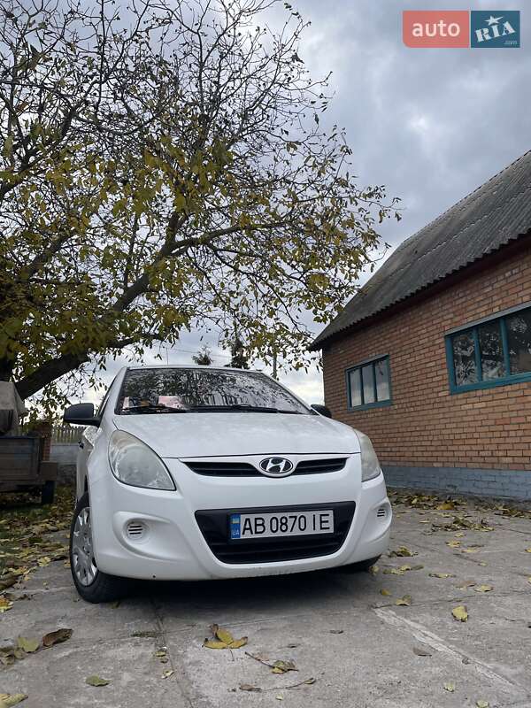 2011 hyundai i20