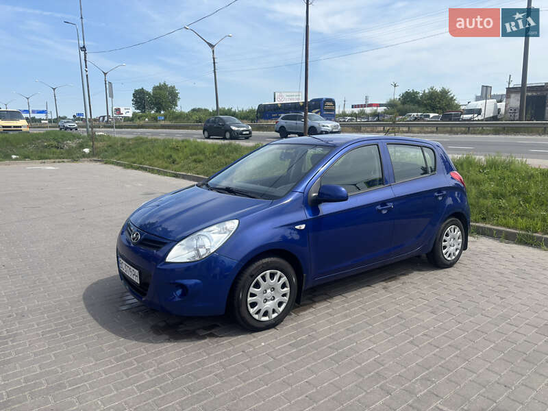 2012 hyundai i20