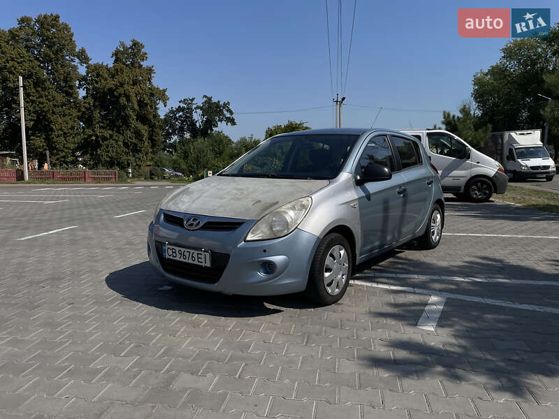 2012 hyundai i20