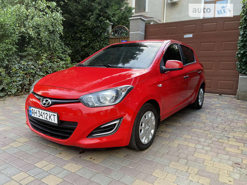 2012 hyundai i20