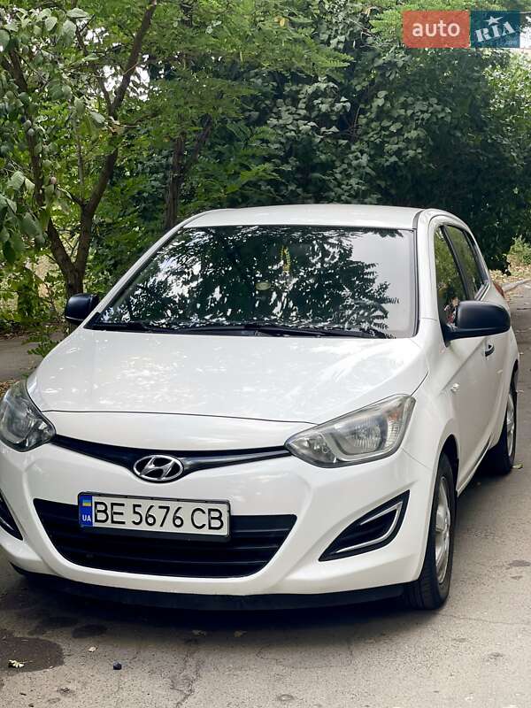2012 hyundai i20