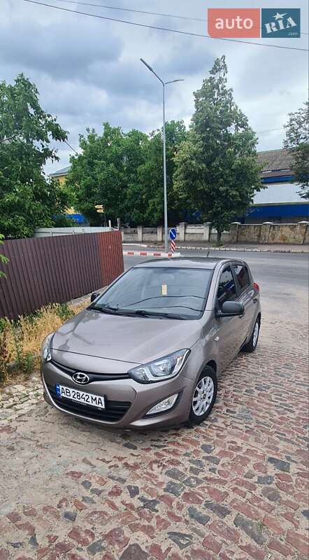 2012 hyundai i20
