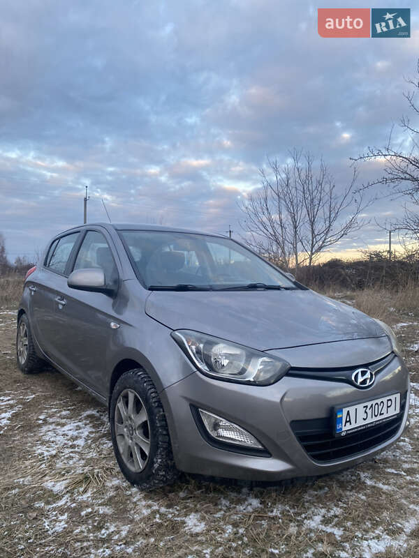 2013 hyundai i20