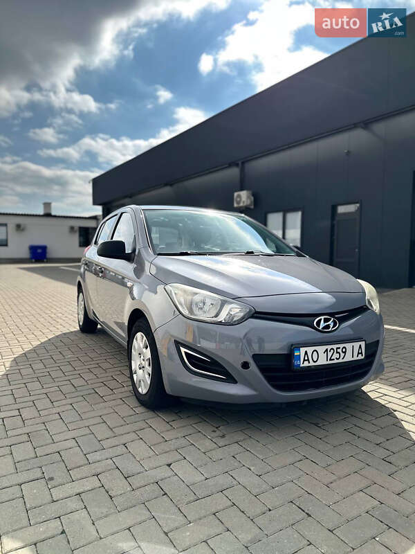2014 hyundai i20