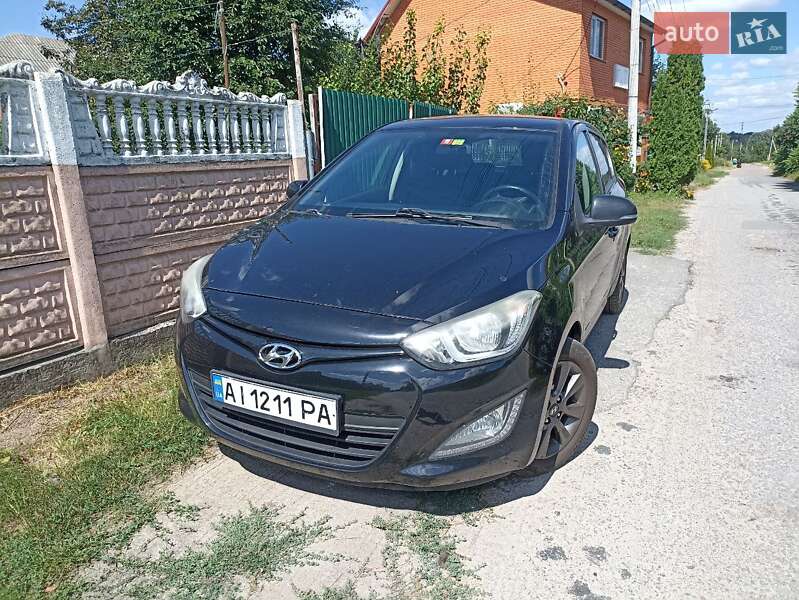 2014 hyundai i20