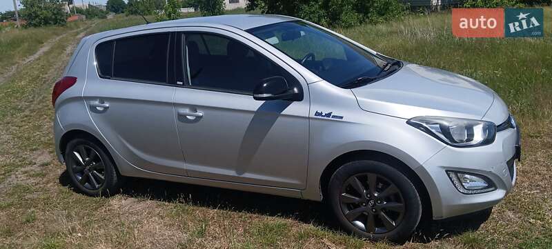 2014 hyundai i20
