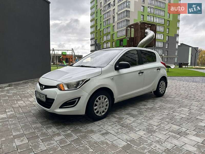 2014 hyundai i20