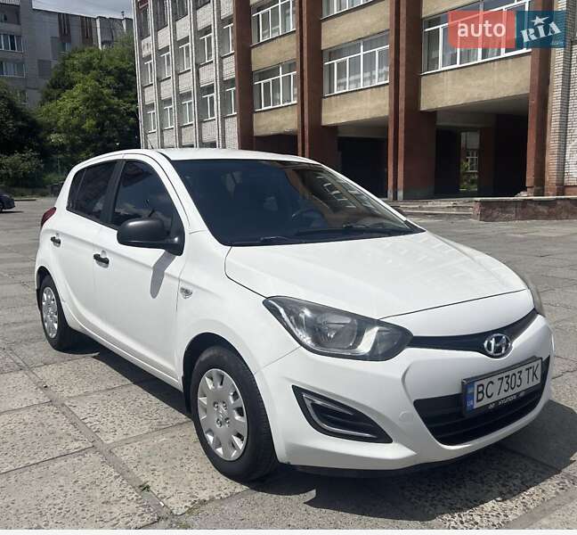 2014 hyundai i20