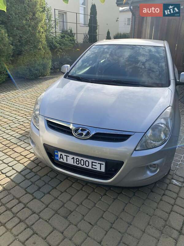2011 hyundai i20