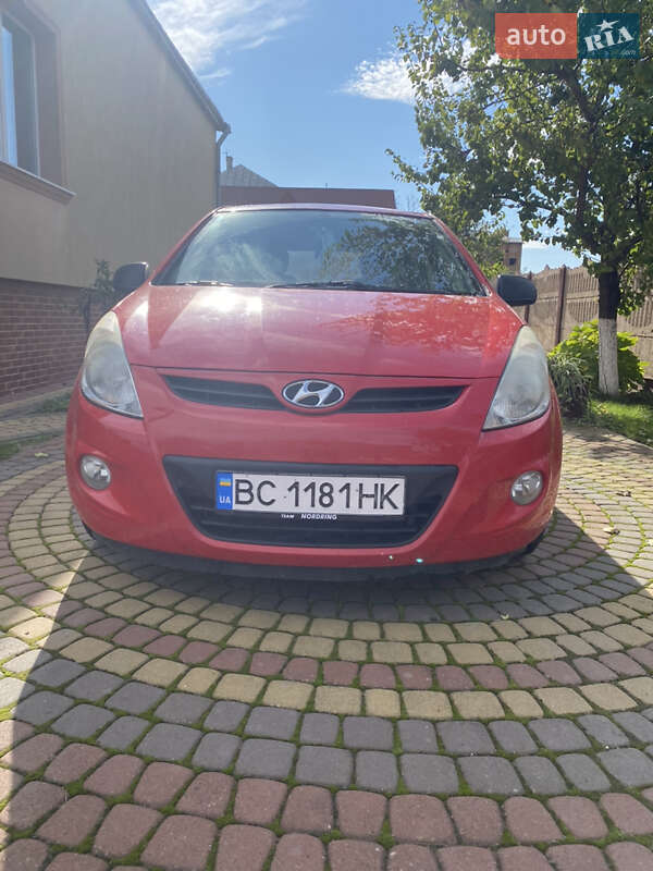 2011 hyundai i20
