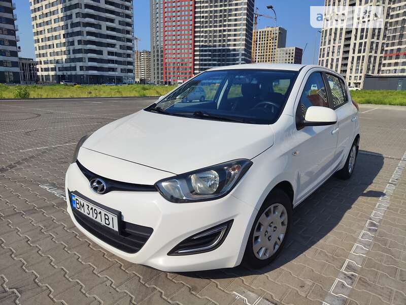 2013 hyundai i20