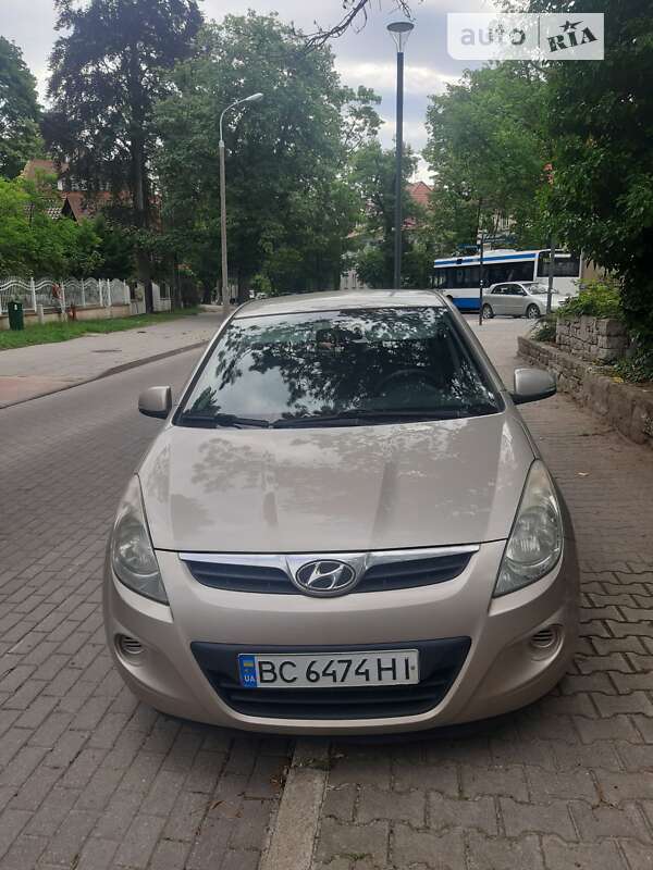 2011 hyundai i20