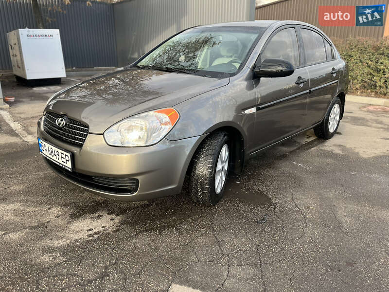 2009 hyundai accent