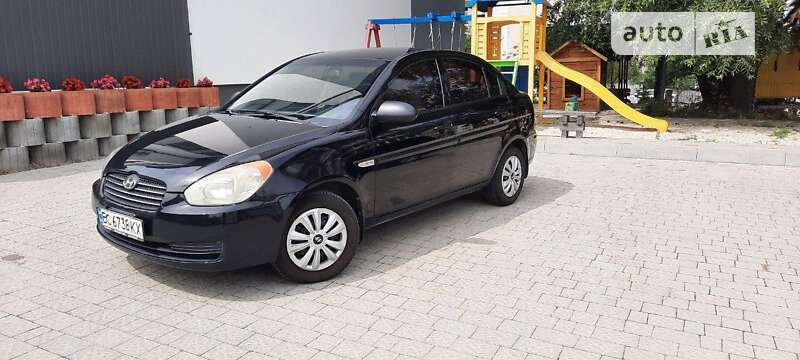 2009 hyundai accent