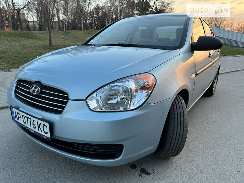 2009 hyundai accent