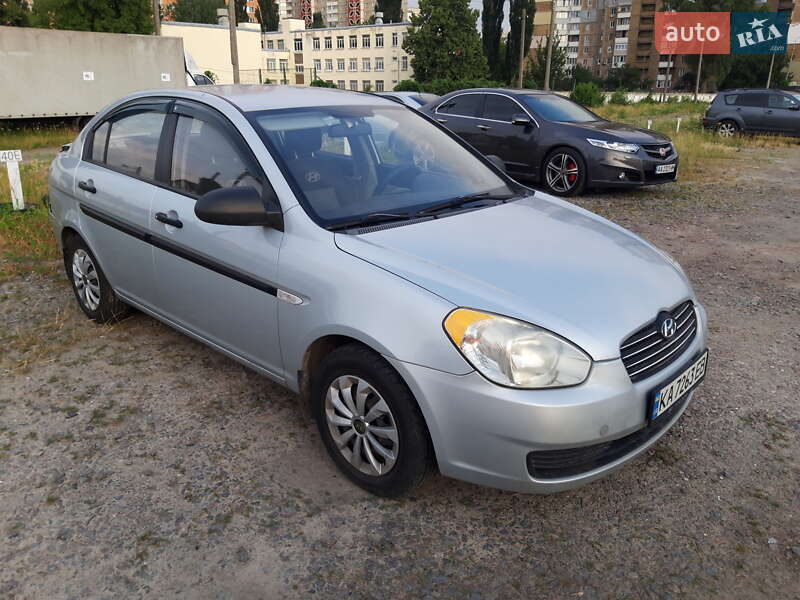 2009 hyundai accent