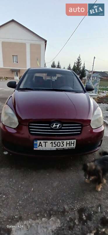 2010 hyundai accent