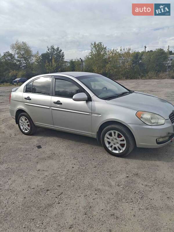 2007 hyundai accent