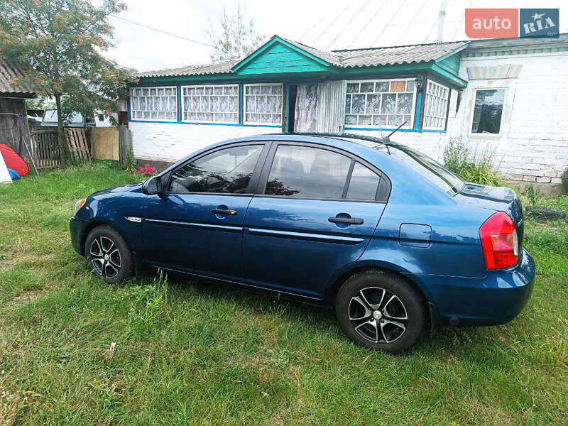 2008 hyundai accent