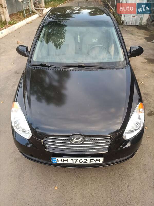 2008 hyundai accent