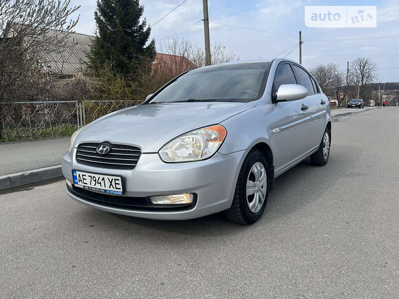 2008 hyundai accent