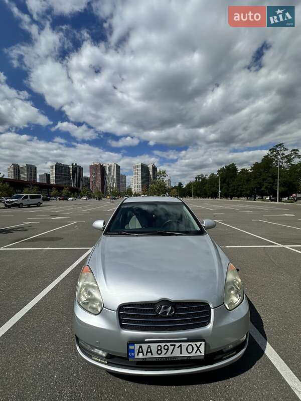 2008 hyundai accent
