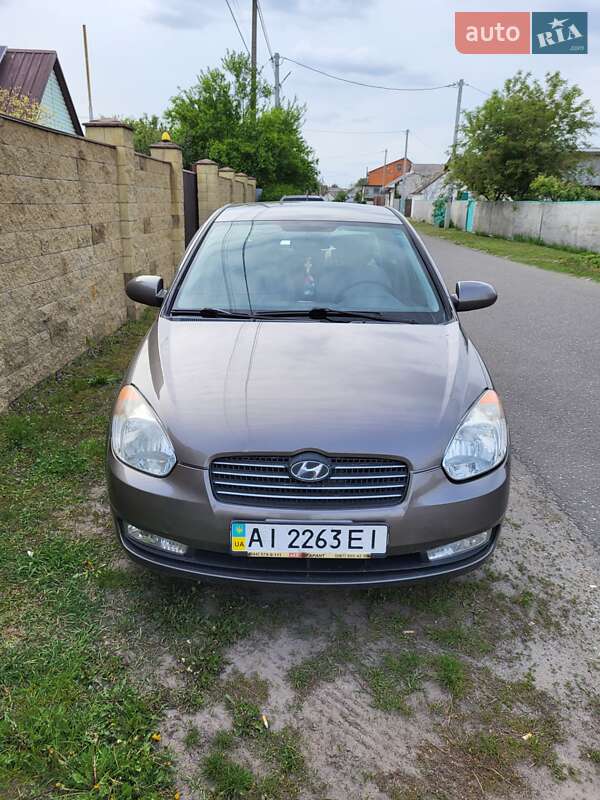 2008 hyundai accent