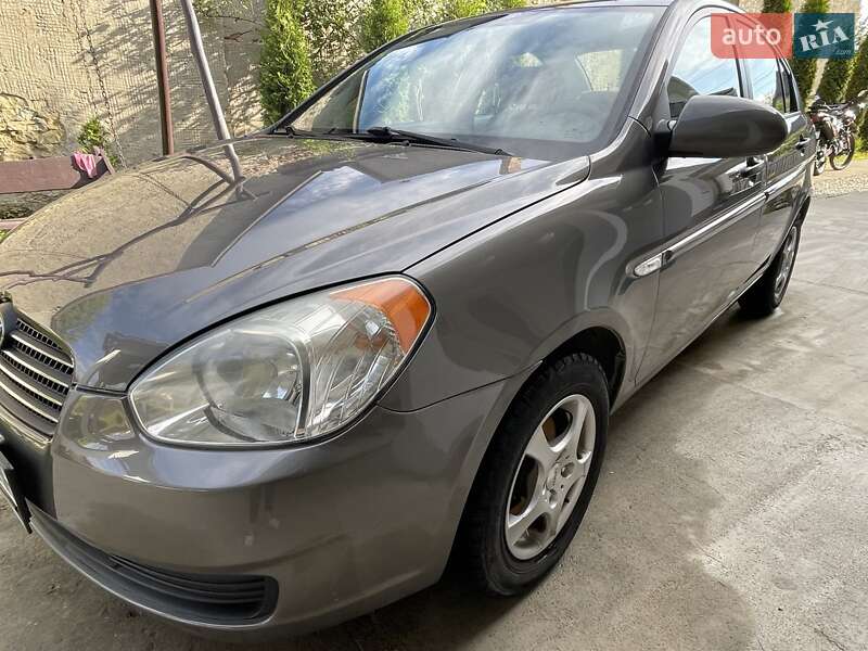 2008 hyundai accent
