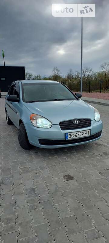 2008 hyundai accent